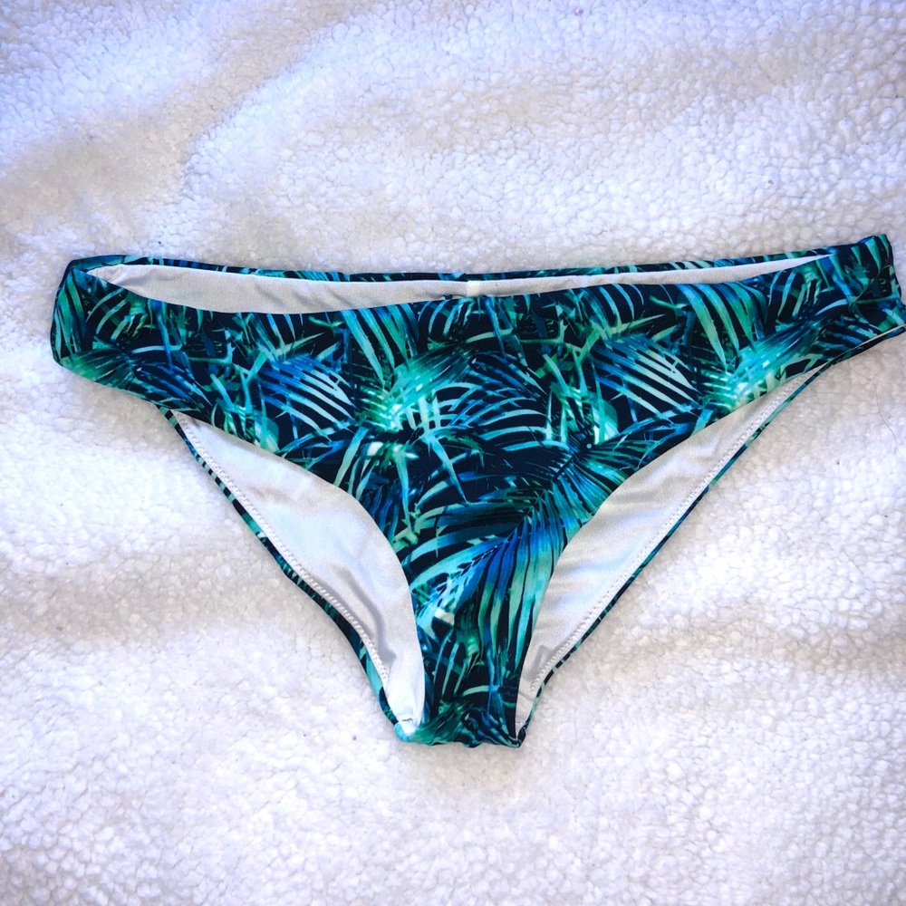 VS PINK LIKE NEW Palm Tree Bikini Bottom